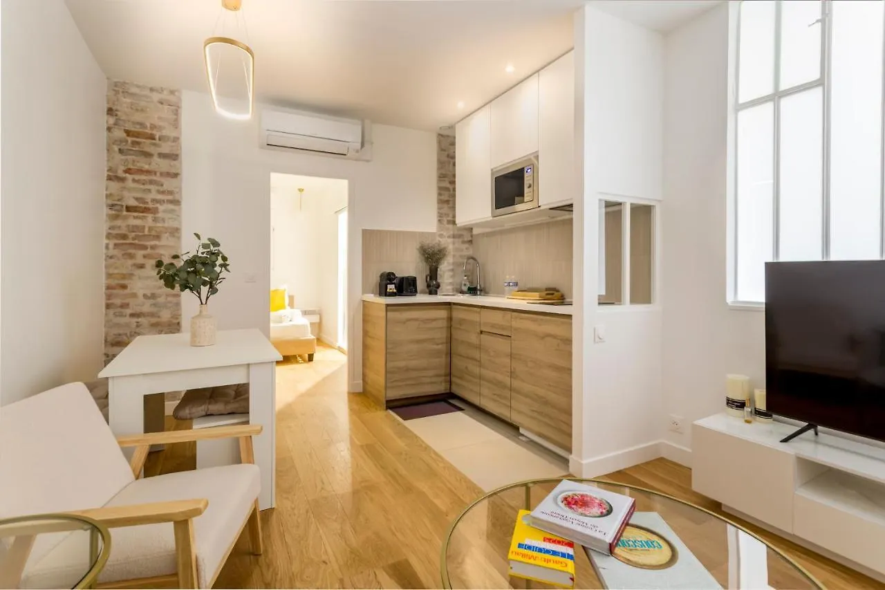 1 Bdr Bourse -opera With Ac Lejlighedshotel *